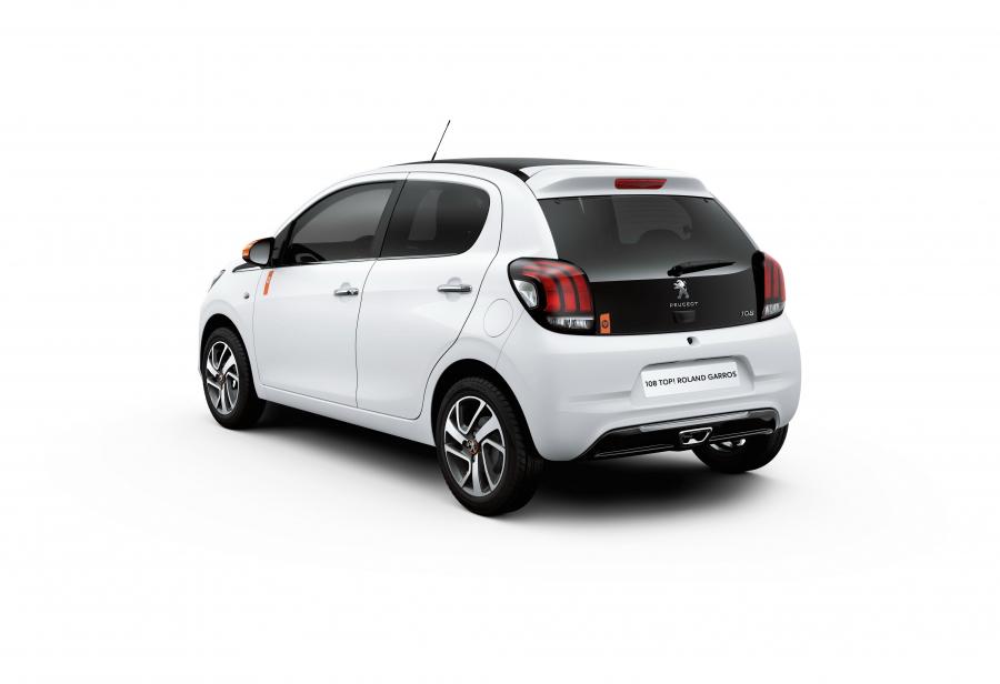  Peugeot 108 TOP Roland Garros 2015 года  (фото 10 из 11)